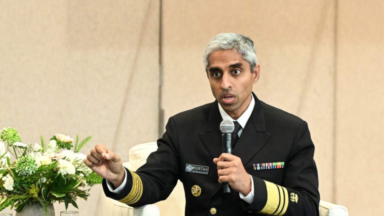 Surgeon General Wants To Add Tobacco-Style Warning To Social Media Sites