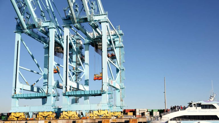 Golden Bear Training Vessel Arrives at Port of LA Monday