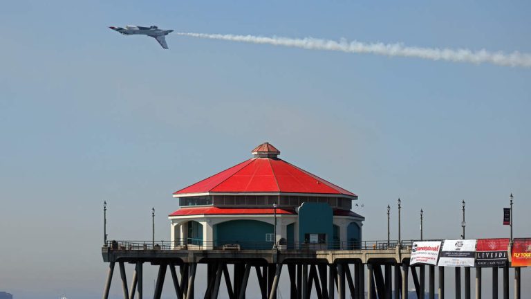 Three HB Council Members Cry Foul on Pacific Airshow Deal