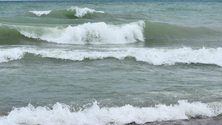 Video Shows Meteotsunami Slamming Lake Michigan