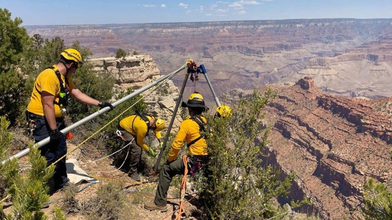 College Student, 20, Falls 400 Feet To His Death At The Grand Canyon