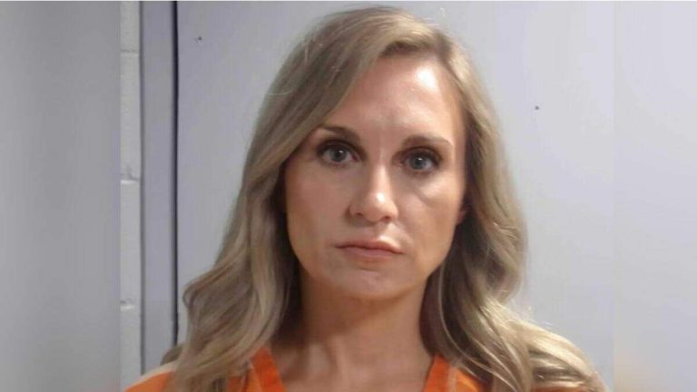 Former Mayor Misty Roberts Charged With Child Rape