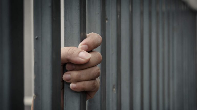 LA Man Charged with Impersonating Doctor, Performing Cosmetic Surgery