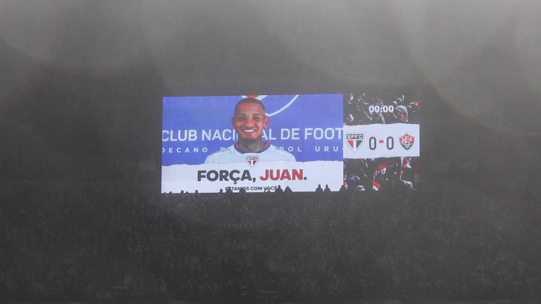 Soccer Player Juan Izquierdo, 27, Dead After On-Field Collapse