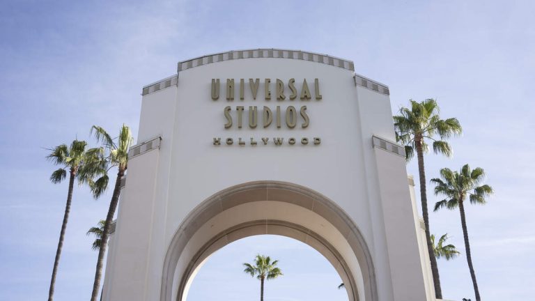 Universal Studios to Begin Themed Fan Fest Nights