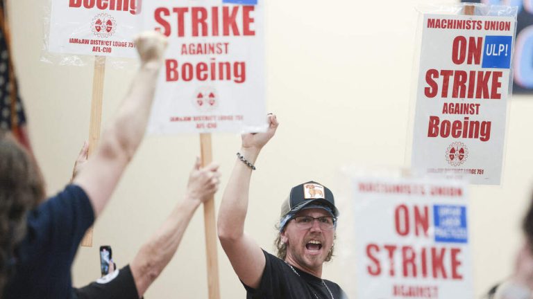 Boeing Factory Workers Go On Strike For First Time Since 2008