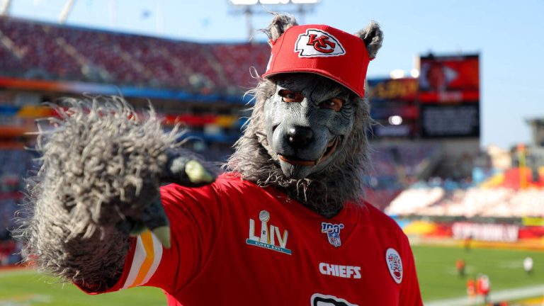 Superfan ‘ChiefsAHolic’ Sentenced For Bank Heists On NFL Kickoff Day