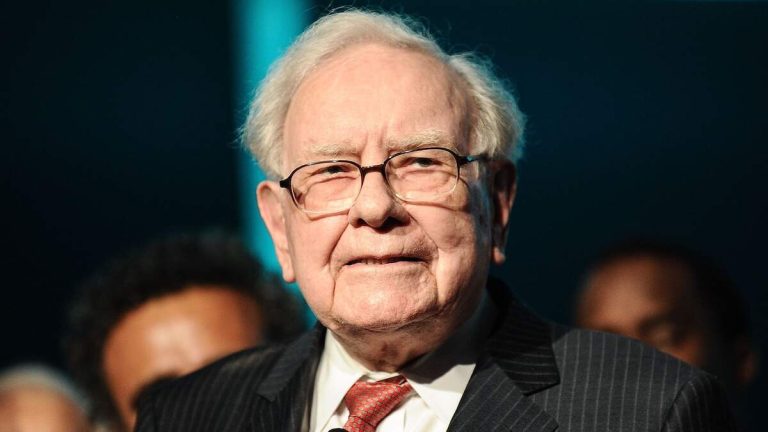 Warren Buffett Makes Surprising Decision On 2024 Presidential Election