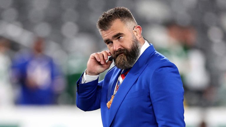 Video Shows Jason Kelce In Wild Confrontation With Autograph Seeker