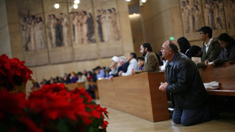 Cathedral Masses, LA County Holiday Celebration Set for Christmas Eve