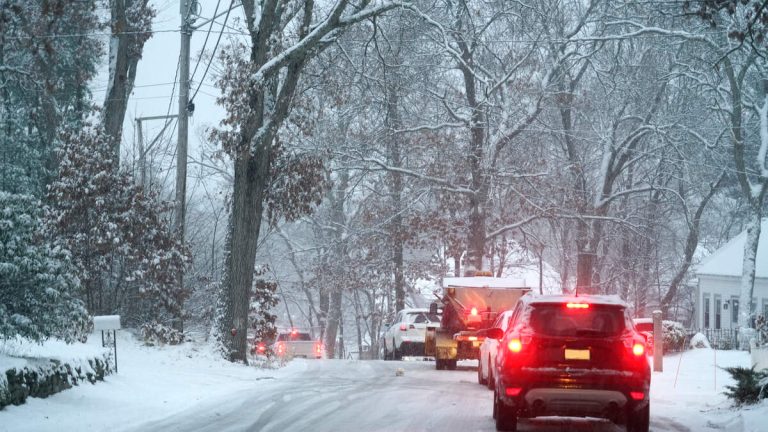 Lake-Effect Snow Causing Post-Thanksgiving Travel Nightmare