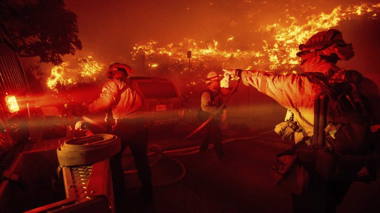 Raging Franklin Fire Burns Over 2,200 Acres in Malibu