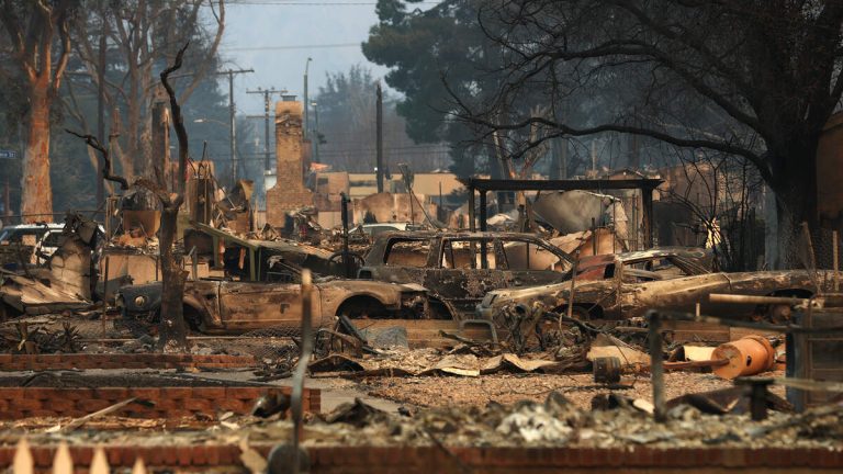 Deadly Eaton Canyon Fire Expands, Threatens Mount Wilson