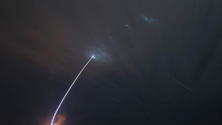 Jeff Bezos’ New Glenn Rocket Reaches Orbit On First Test Flight