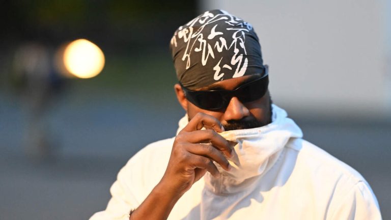 New Ye Attorney Says Rapper Agrees to Be Deposed April 29 in Guard’s Suit