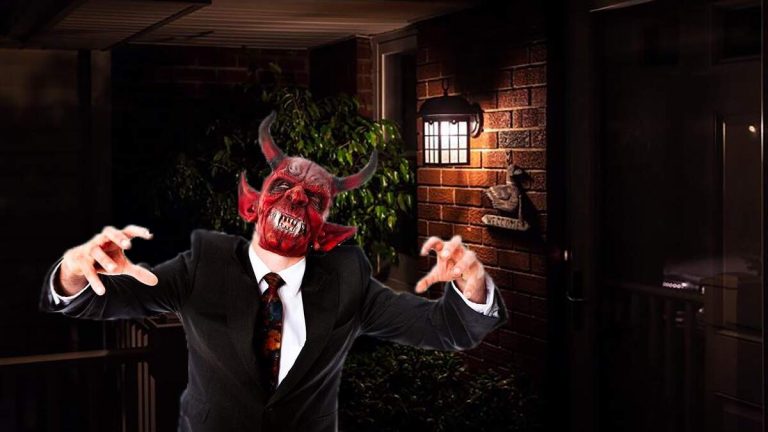 Video Shows Satanic Figure Pop Up On Darkened Doorstep