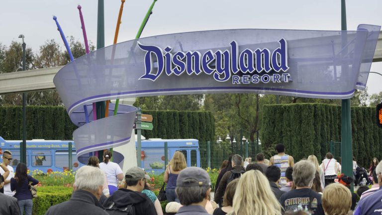 Disneyland Opens Reservations for Railroad Guided Tour