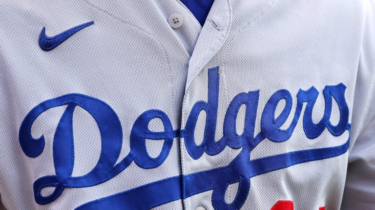 Dodger Pitchers, Catchers to Conduct First Spring Training Workout Today
