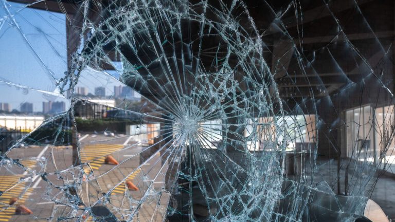 Hochman, Legislators Announced Bill to Crack Down on Fire Zone Looting