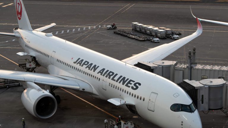 Japan Airlines Jet Hits Delta Plane At Seattle Airport