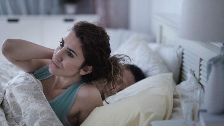 90% Of Americans Don’t Sleep Through The night, Sleep Expert Explains Why