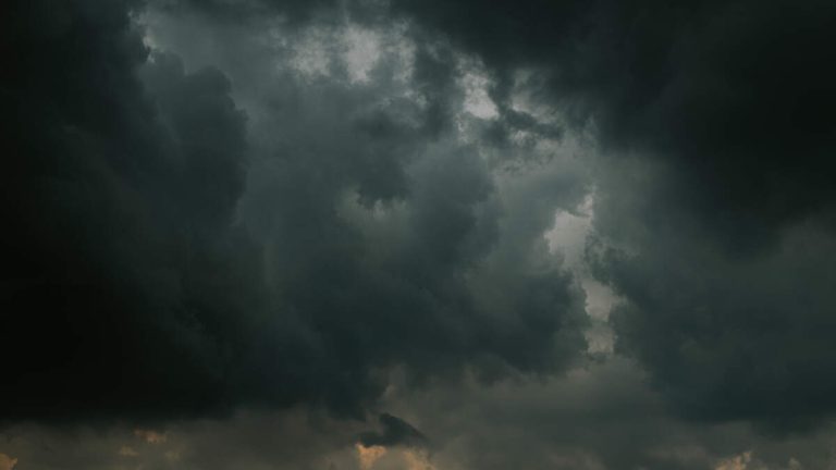 5 Reported Dead, Thousands Without Power After St. Louis Storms