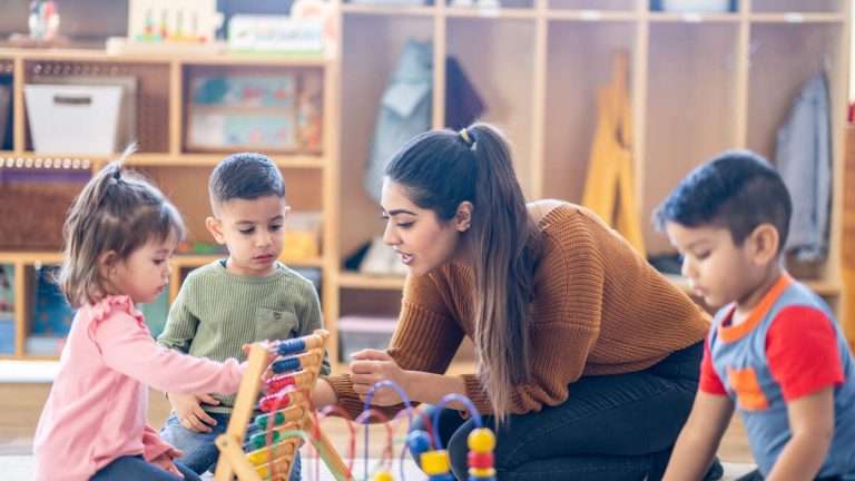 California Lawmakers Unite Against Head Start Cuts