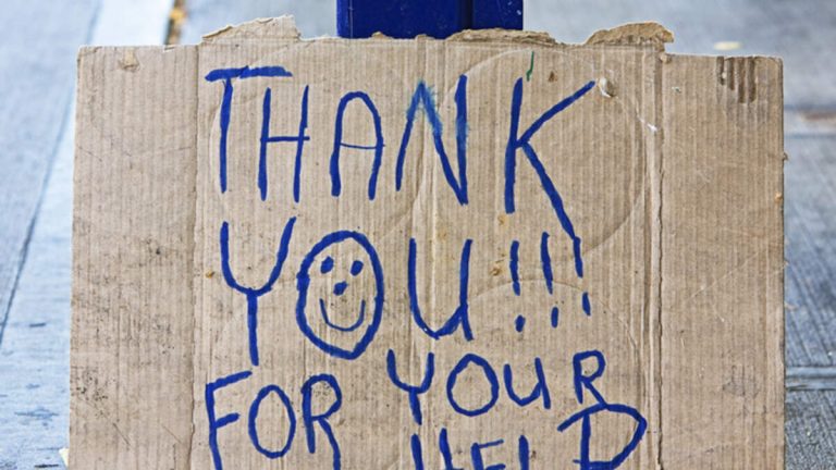 Palm Springs ‘Career Panhandler’ Goes Viral After Rejecting Modeling Offers