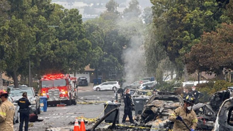 Small Plane Crash in San Diego Sets 15 Homes on Fire