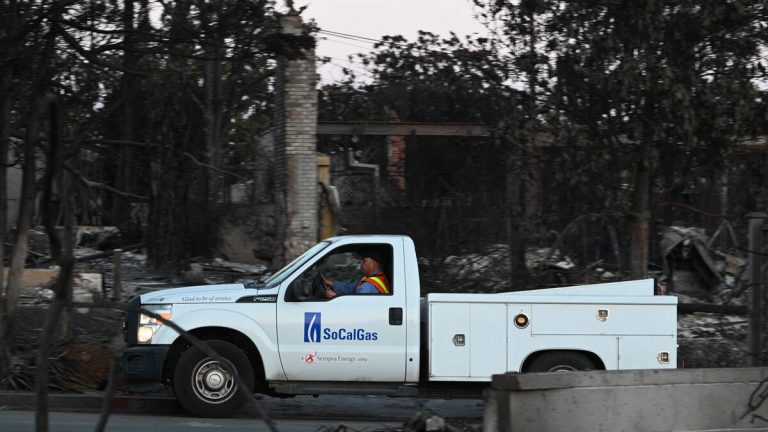 SoCalGas Expedites Gas Restoration in Fire-Hit Areas