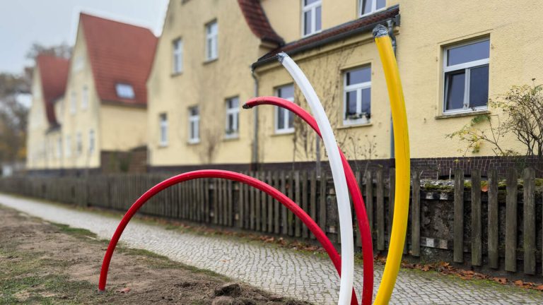 Fiber Optic Lines ‘Deliberately Cut’ Causing Significant Internet Outage
