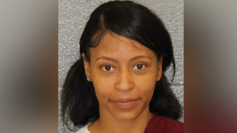Mother Attacks School Officials During Meeting Over Daughter’s Bullying