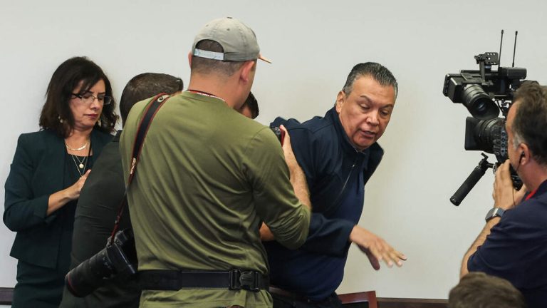 Senator Forcibly Removed From DHS Secretary Kristi Noem’s Press Conference