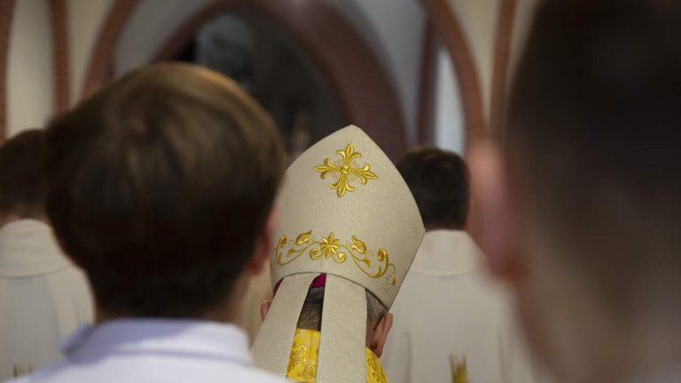 Bishop Suspends Mass Obligation Over Immigration Fears