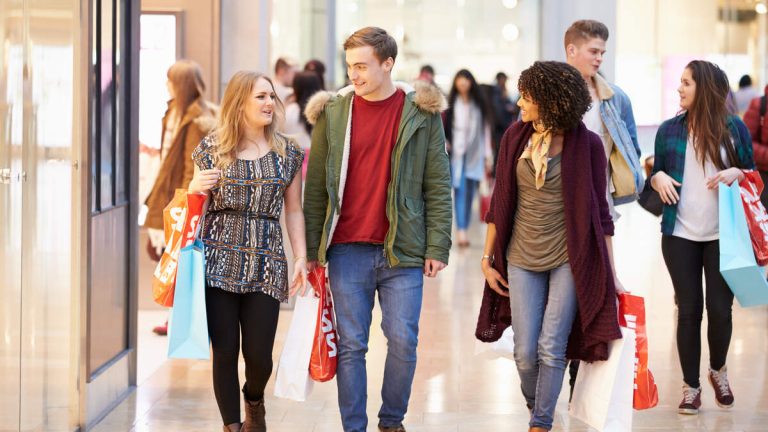 Petition Seeks to Ban Unsupervised Teens from Bakersfield Mall
