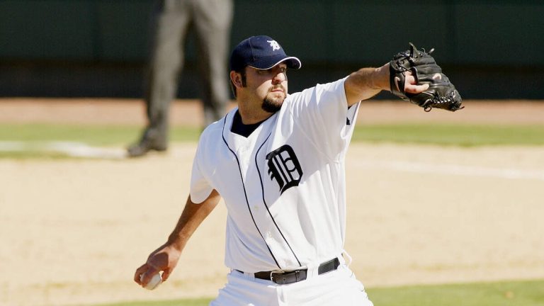 Former MLB Pitcher Doug Creek Dead At 55