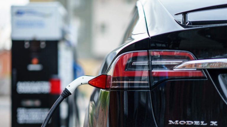 South Pasadena Unveils Nation’s First All-Electric Police Fleet Vehicle