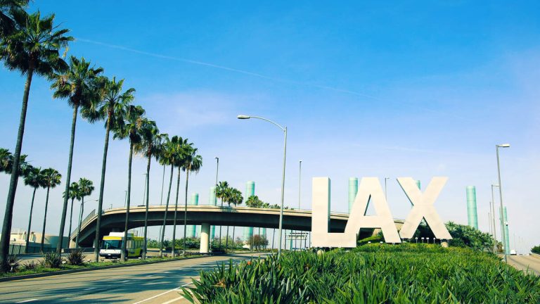 Group Says LAX Violated Agreement Limiting Gate Operations