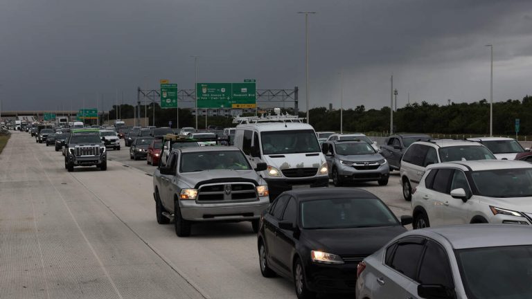 Floridians Who Don’t Evacuate Told To Write Their Names On Their Bodies