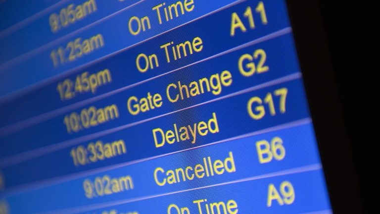 Airline Passengers Would Be Paid For Major Delays Under Proposed Rule
