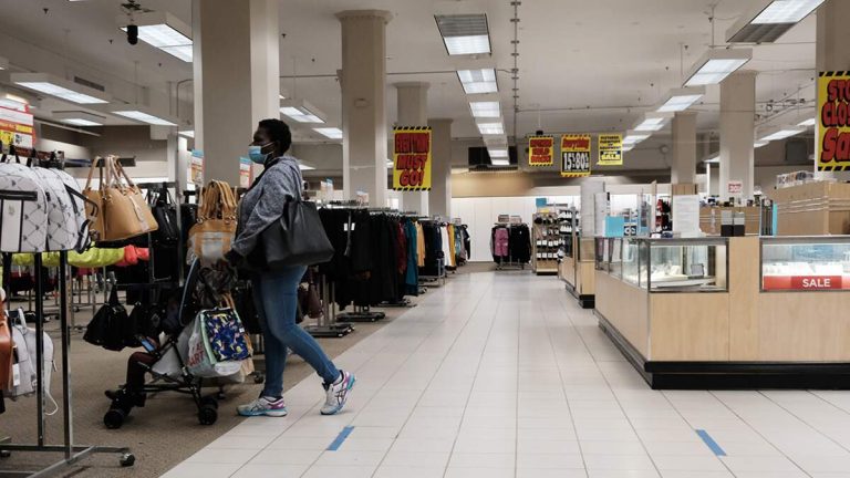 Huge Retailer That Once Had 3,500 Stores Closes More, Now Down To Just 8