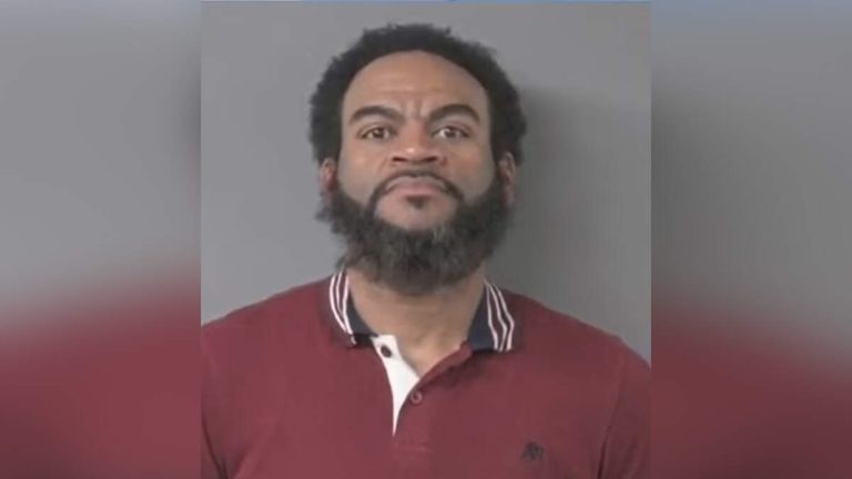 Shocking Video Shows Father Strangling Student In High School Hallway