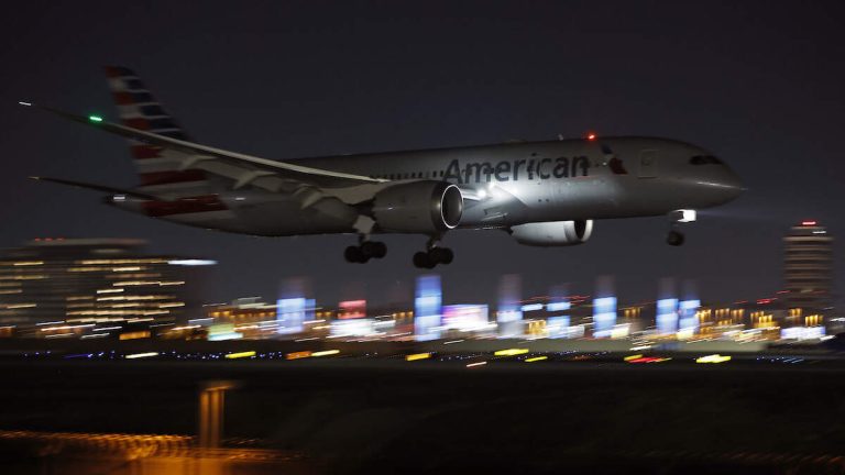 American Airlines Flight Collides With Black Hawk Helicopter Over DC