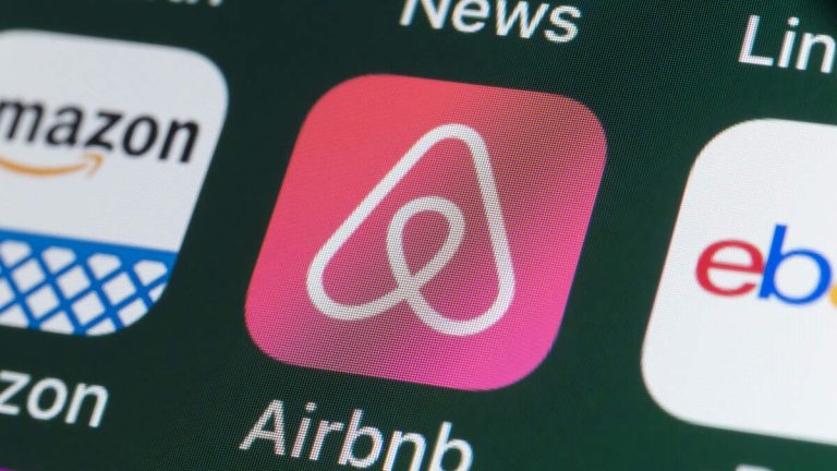 Big Bear Offers Housing through Airbnb Program for LA Evacuees