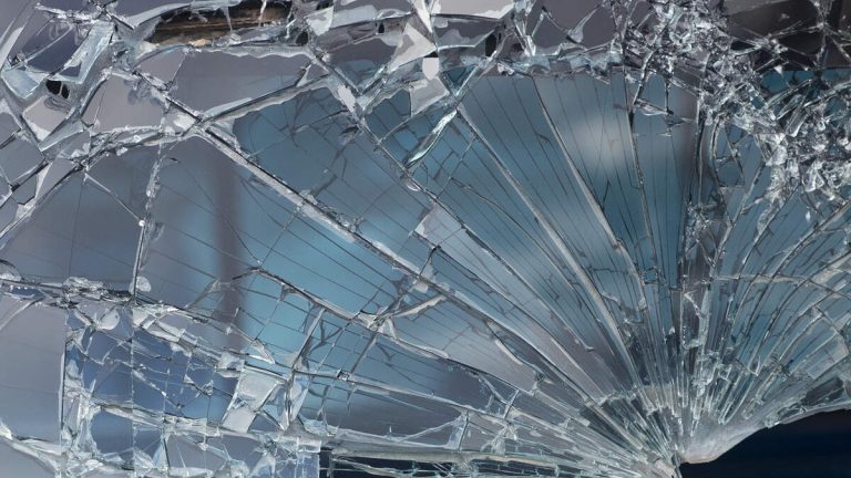 Girl, 6, Killed and Five Injured At Two-Vehicle Crash in Palmdale