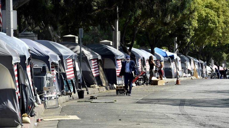 LA City Offers More Resources to Bring More Unhoused Veterans Inside
