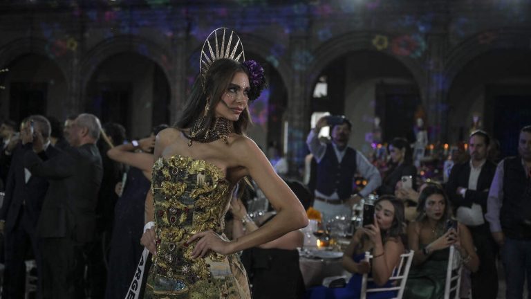 Miss Universe Argentina Stripped Of Crown After Infuriating Judges
