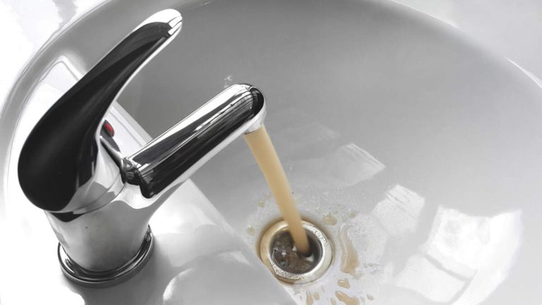 Pasadena Residents in Evacuated Areas Issued Do-Not-Drink Notice