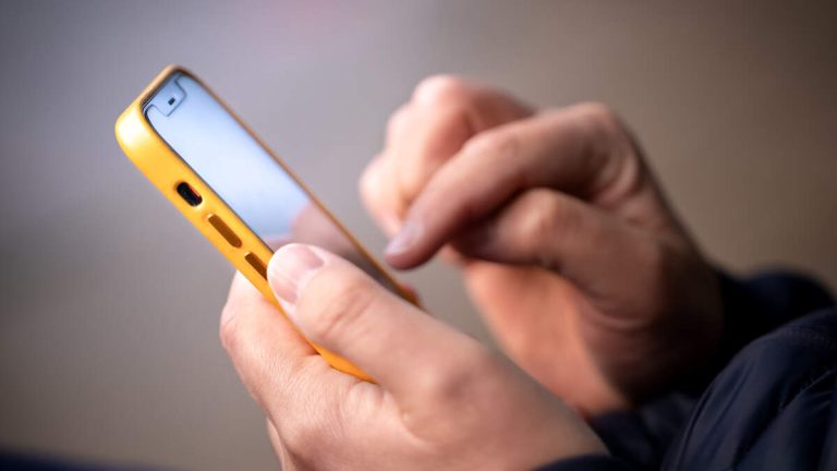 Apple Says A Bug Caused iPhones To Type ‘Trump’ When Users Said ‘Racist’