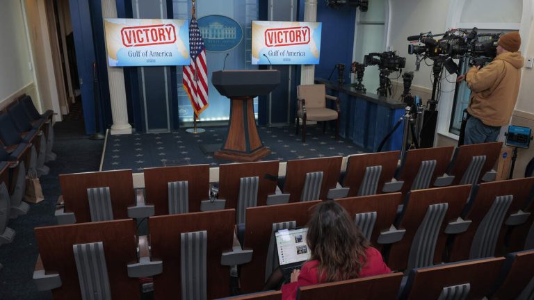 White House Will Now Make Decisions On Which Press Outlets Cover Events